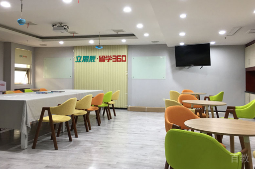 武汉立思辰留学校区教学环境展示