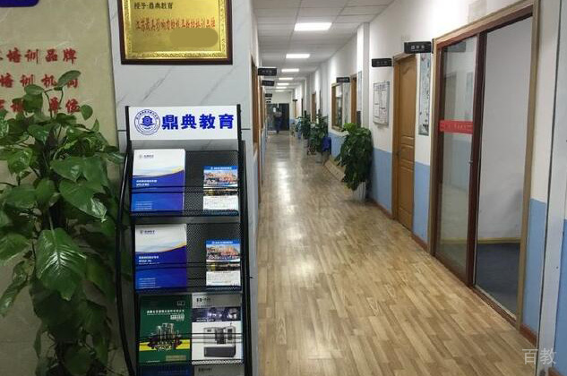 校区走廊