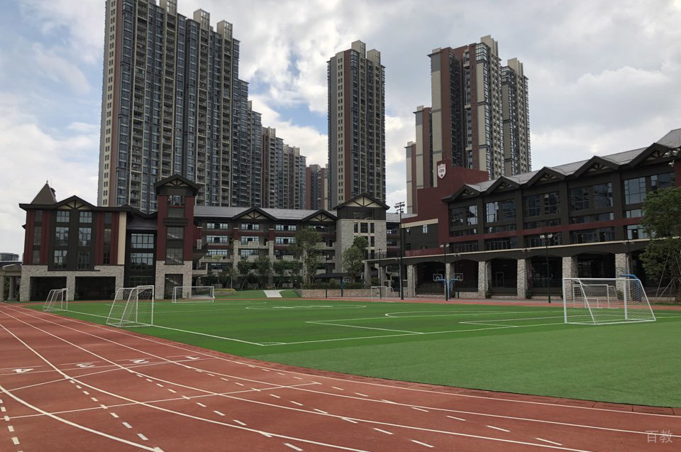 学校室外操场