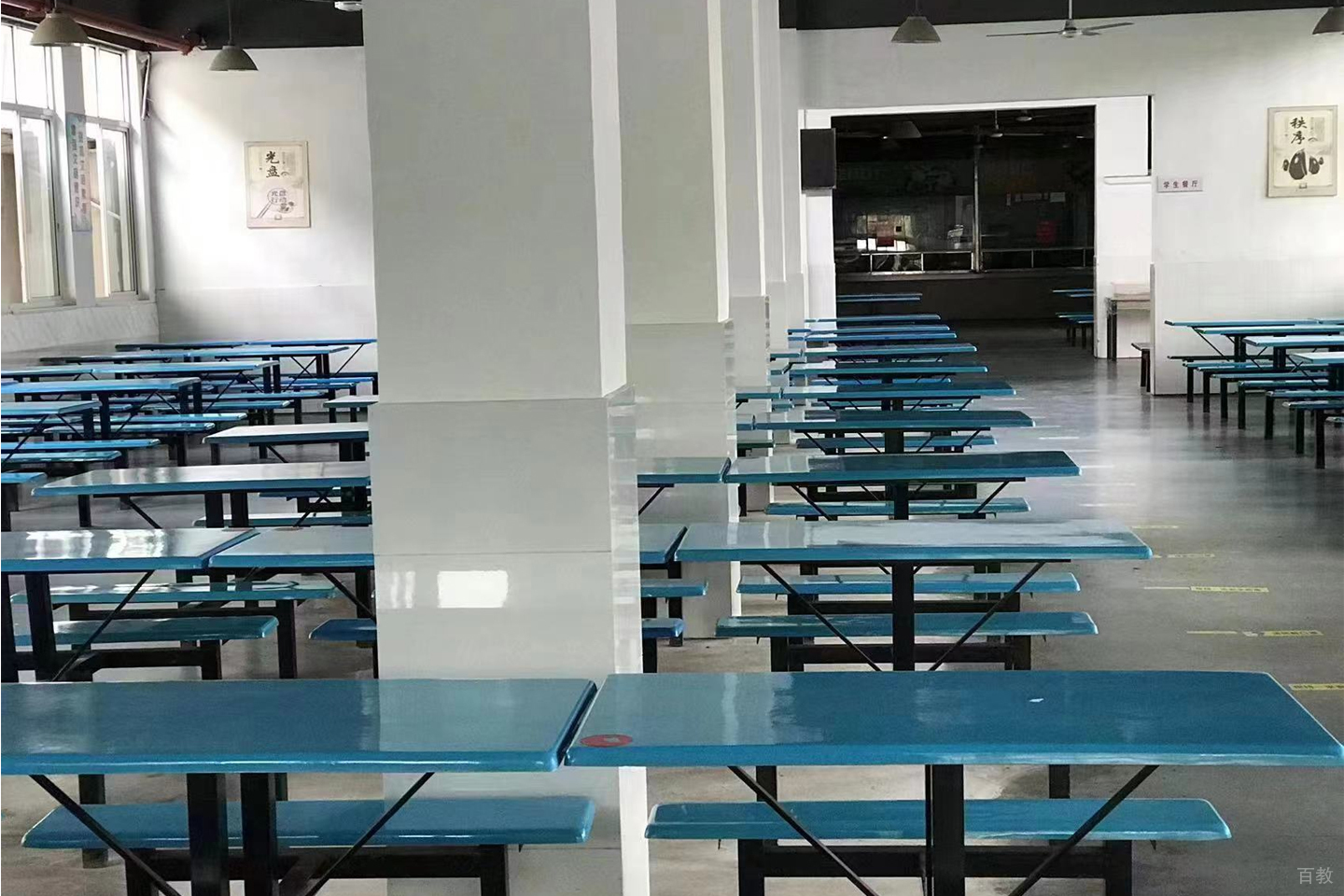 食堂环境