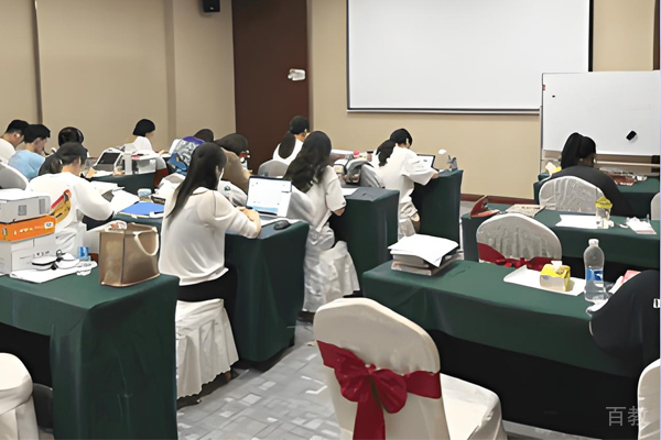学校课堂环境