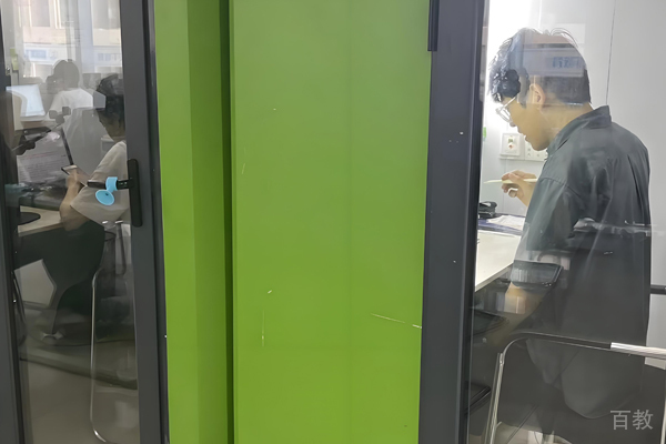 学校课堂环境