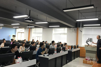 学员上课场景