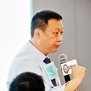 何鹏老师