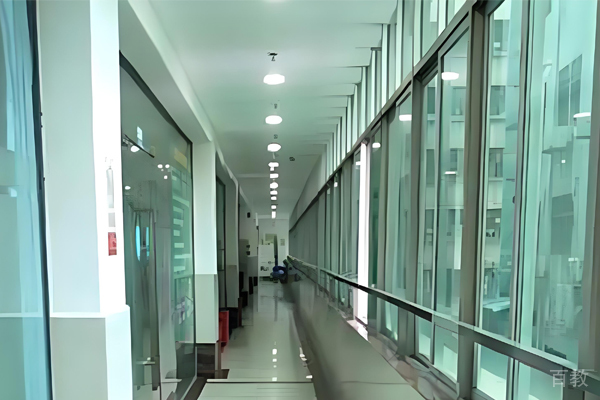 学校走廊环境