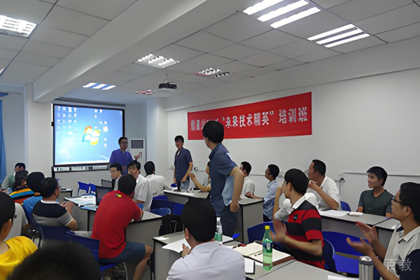 学校课堂照片