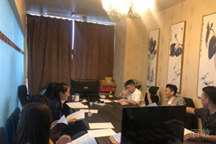 北京乐玲珑教育校区学员学习场景展示