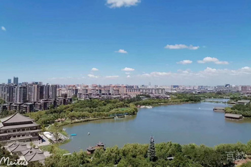 学校外景