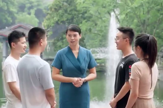 师生探讨