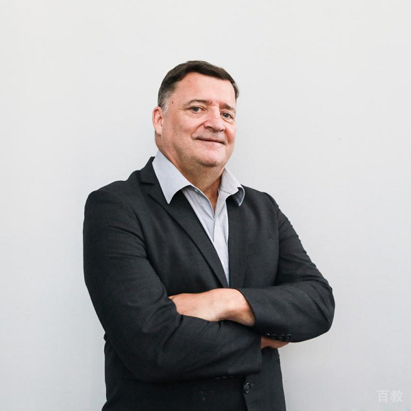 Raynard 外方副校长