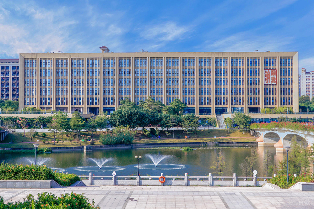 广东暨南大学校园风采