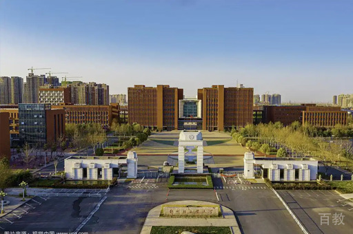 航拍学校环境