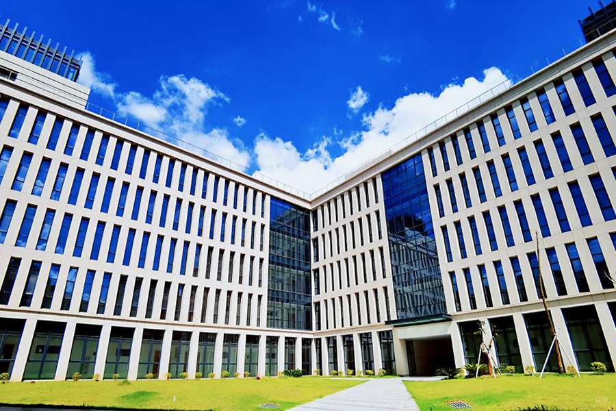 学校主楼环境
