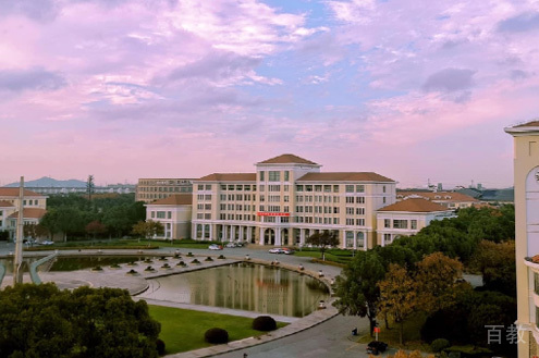 学校全景