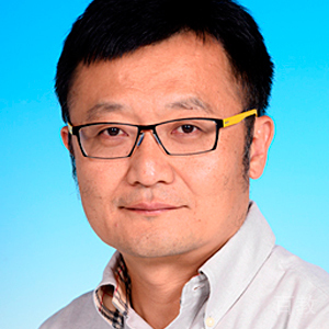 陈雷