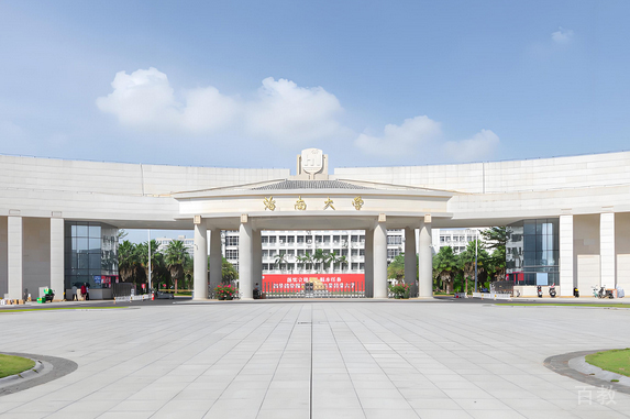 学校大门