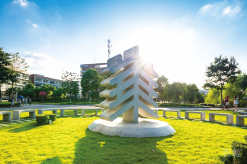 学校外景