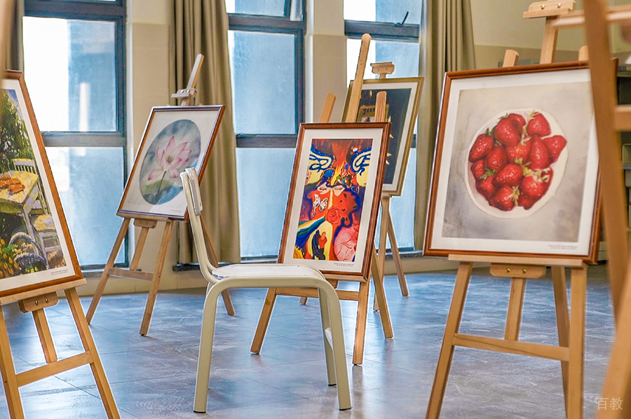 学校艺术画展