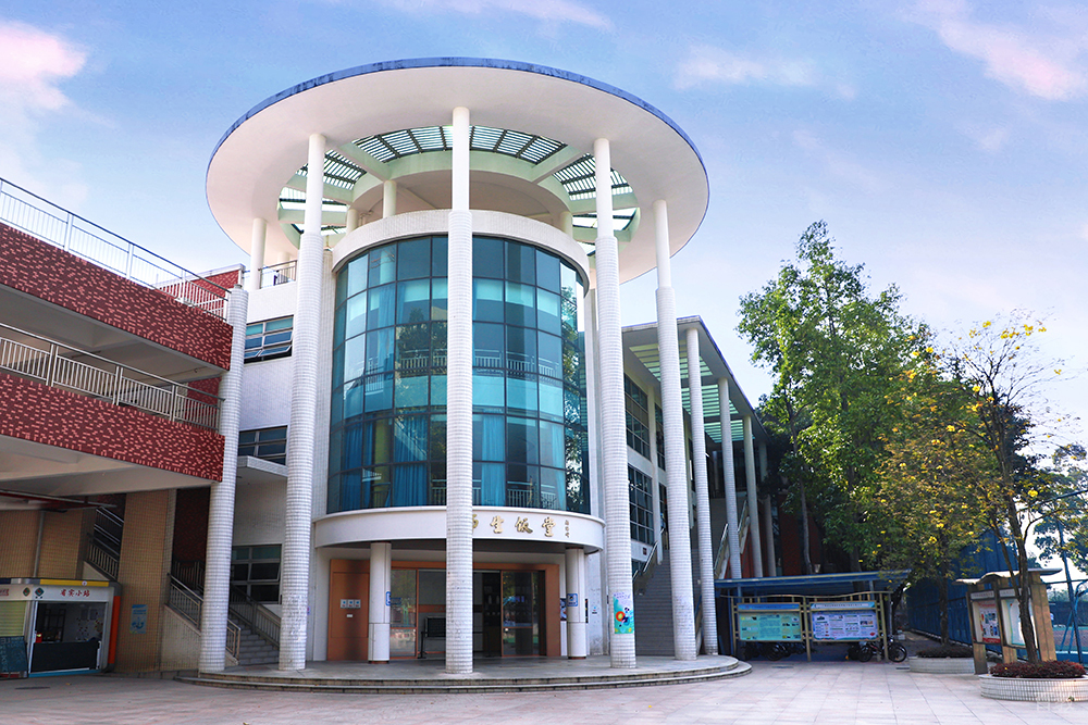 学校学生饭堂环境相册