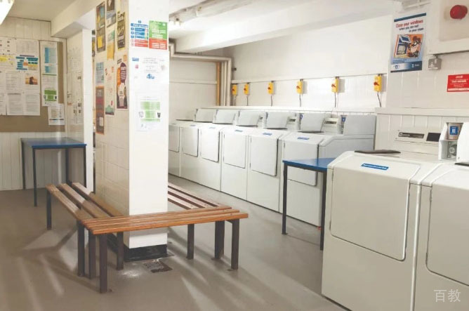 学校宿舍洗衣服