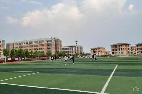 操场氛围