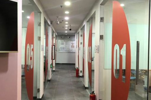 学校走廊环境