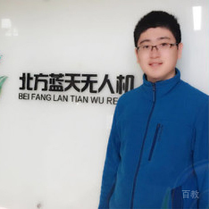 翼助教