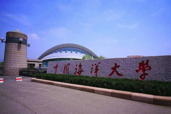 学校石碑建筑环境