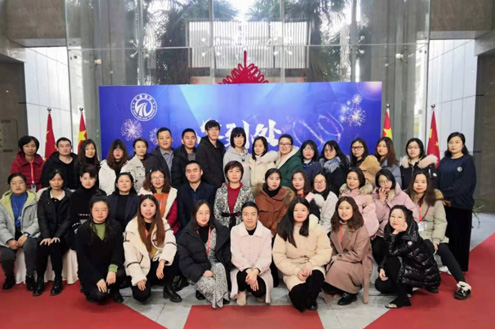 学员合影场景