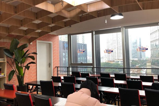 武汉美中国际留学校区授课环境展示