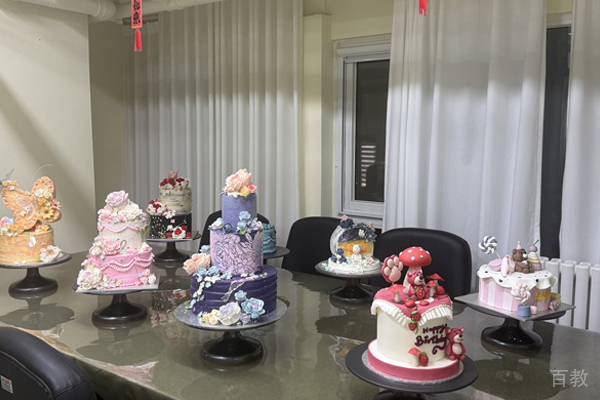 北京欧米熊西点烘焙学员作品展示