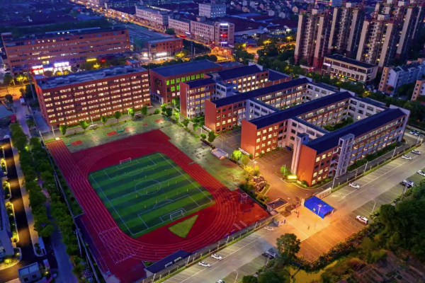 学校纵览环境