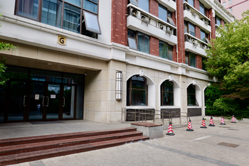 学校外景