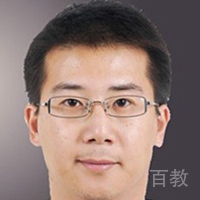 李伟