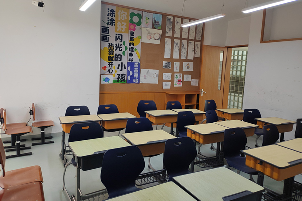 北京京衡高考复读校区授课教室环境展示