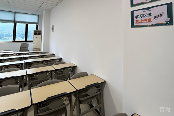 学校自习室环境