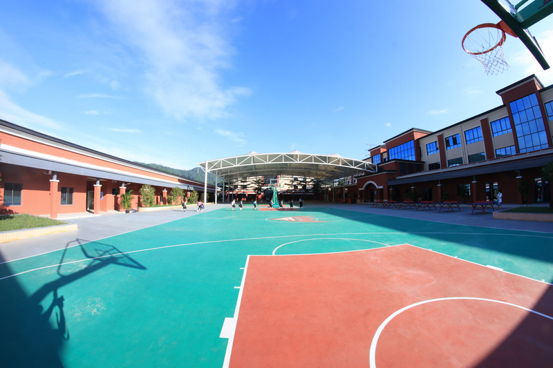学校操场环境