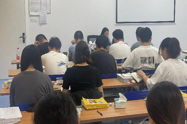 学员上课场景1