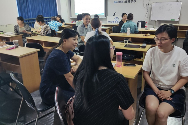 北京世纪精英职业培训学校学员学习场景展示