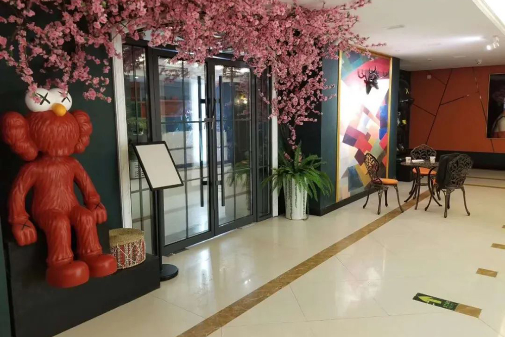 校区门口环境