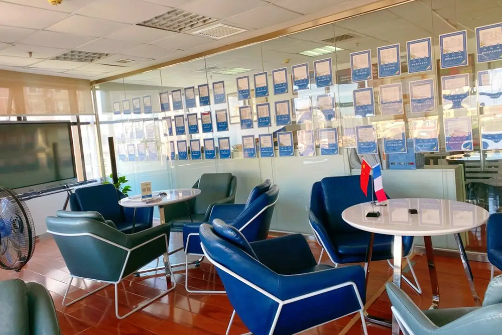 大厅咨询区环境