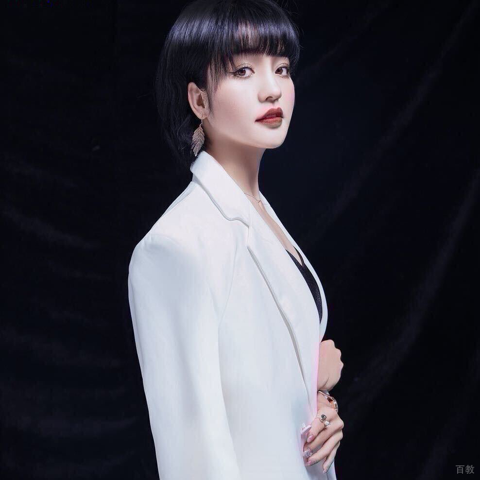 姚倩