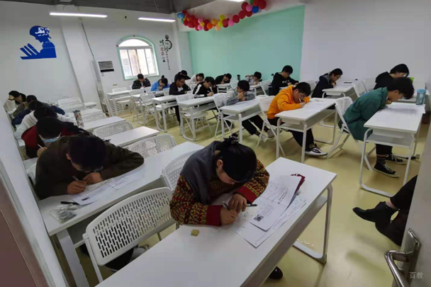 学员上课情景