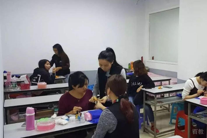 学员上课场景1