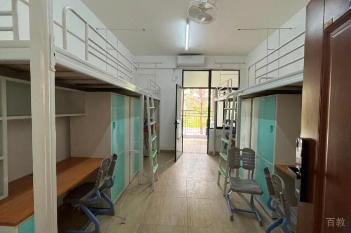 学校宿舍环境