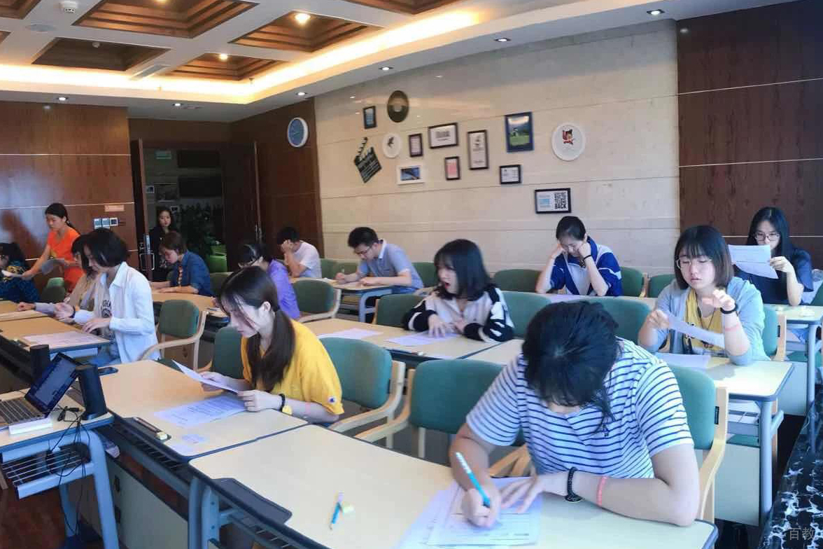 课堂环境图片