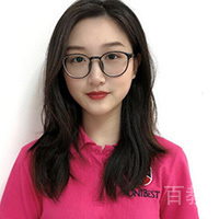 张默凡