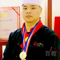 李青泽